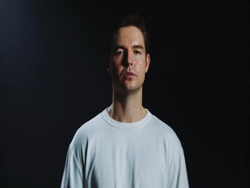 官宣：device正式加盟100 Thieves